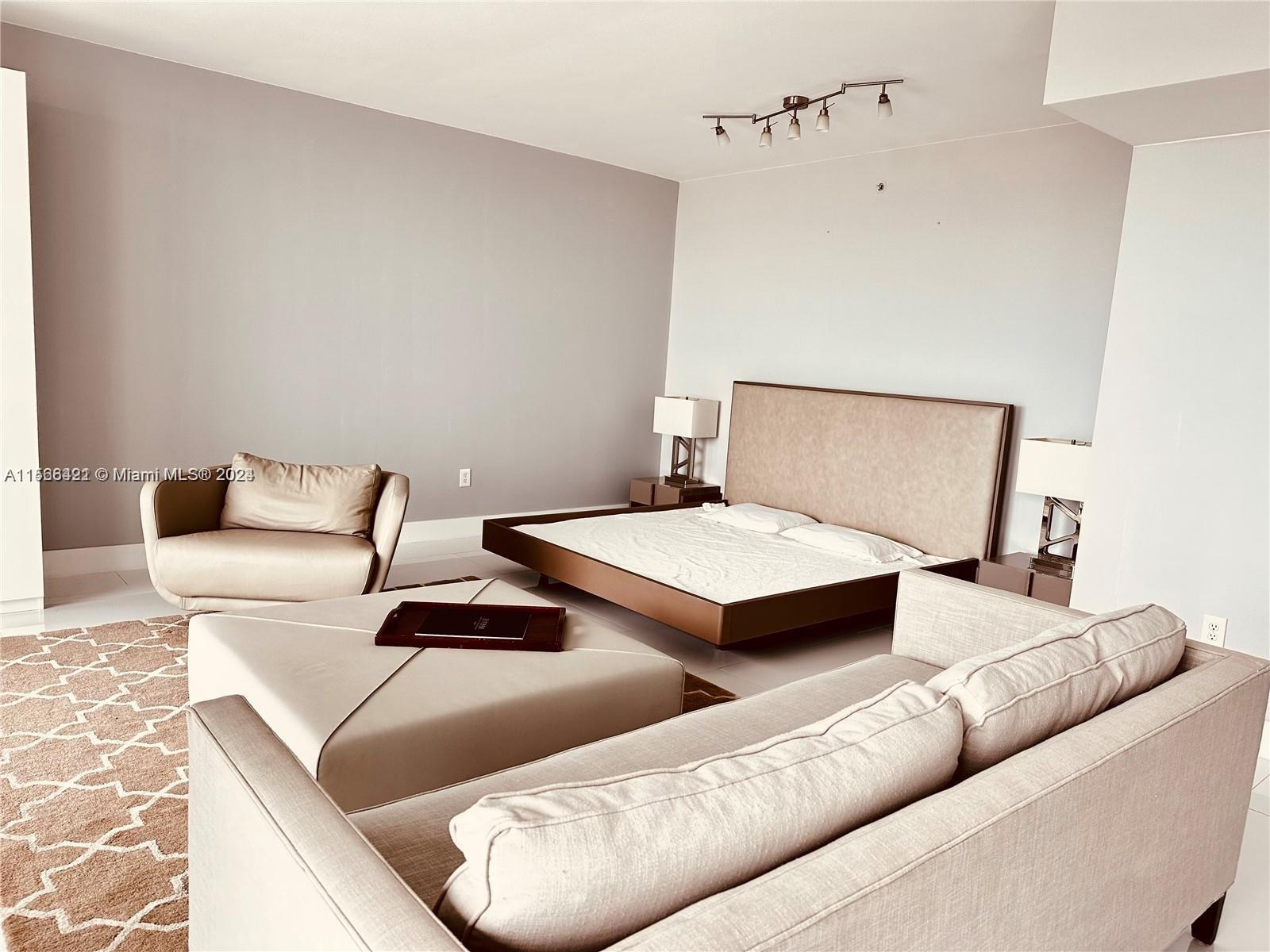 253 NE 2nd St 3005, Miami, Florida 33132, ,1 BathroomBathrooms,Residentiallease,For Rent,253 NE 2nd St 3005,A11566421