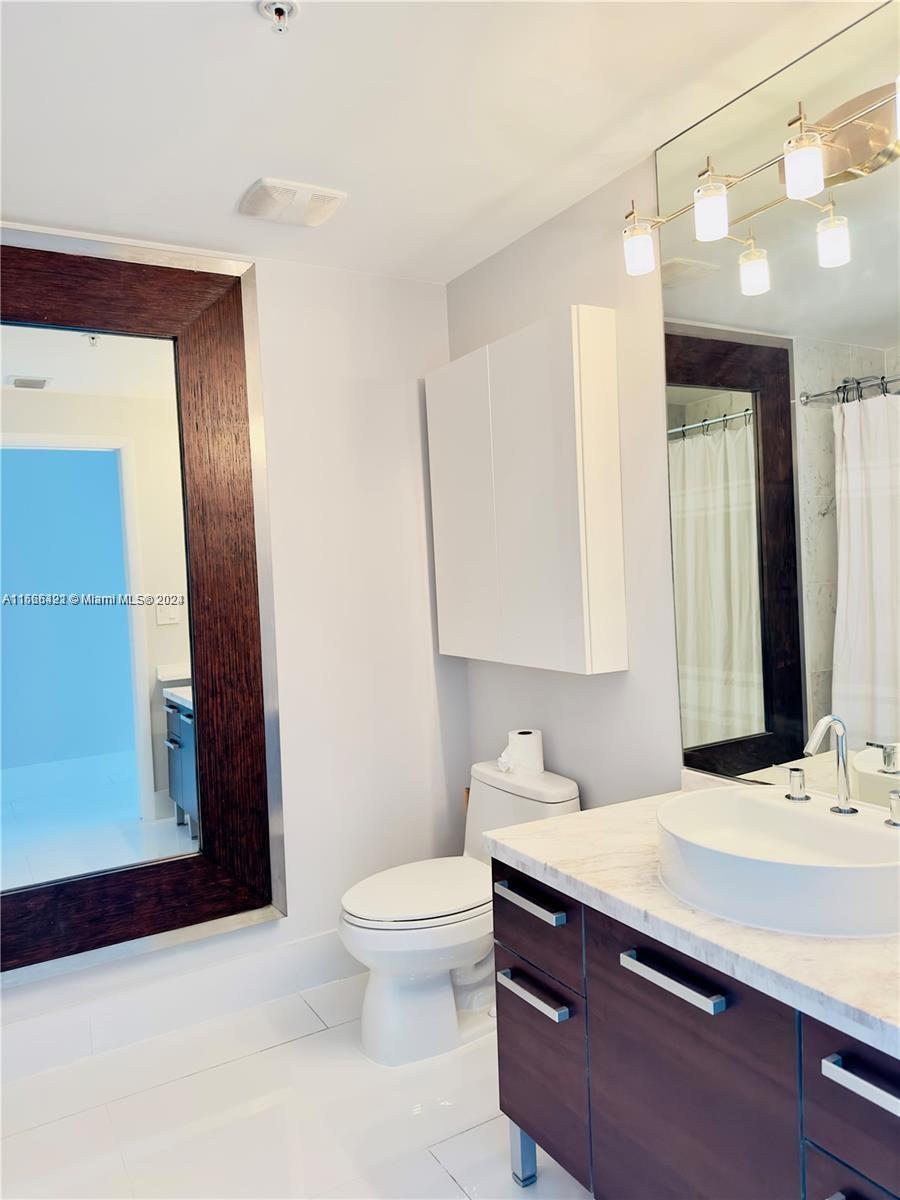 253 NE 2nd St 3005, Miami, Florida 33132, ,1 BathroomBathrooms,Residentiallease,For Rent,253 NE 2nd St 3005,A11566421