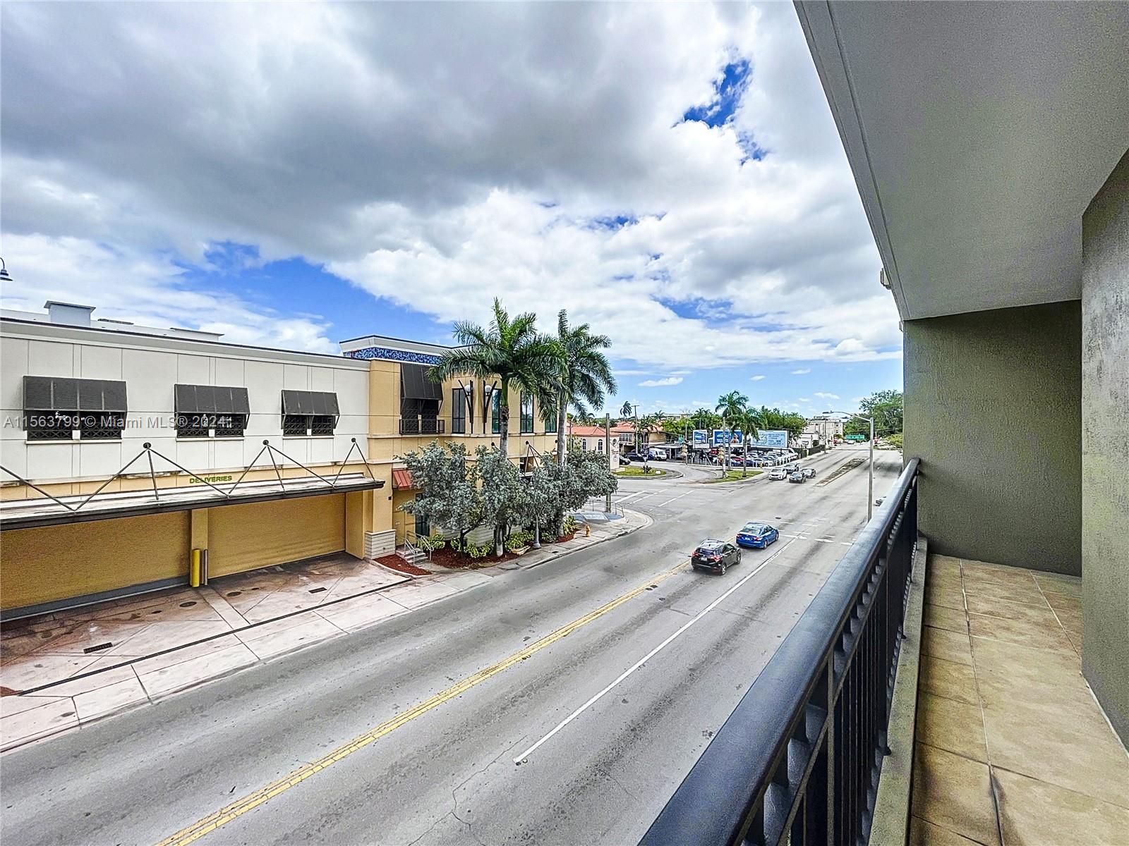 120 S Douglas Rd 302, Miami, Florida 33134, 1 Bedroom Bedrooms, ,1 BathroomBathrooms,Residential,For Sale,120 S Douglas Rd 302,A11563799