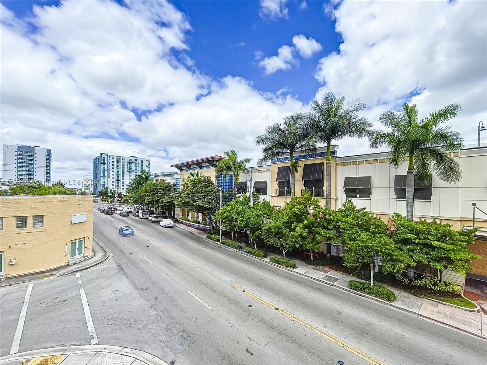 120 S Douglas Rd 302, Miami, Florida 33134, 1 Bedroom Bedrooms, ,1 BathroomBathrooms,Residential,For Sale,120 S Douglas Rd 302,A11563799