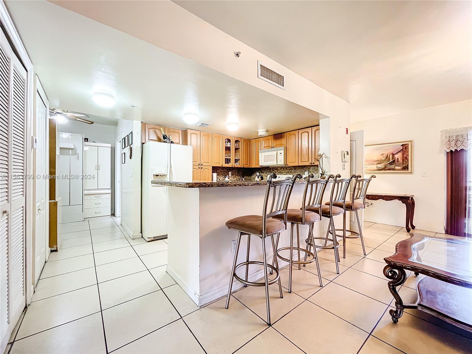 120 S Douglas Rd 302, Miami, Florida 33134, 1 Bedroom Bedrooms, ,1 BathroomBathrooms,Residential,For Sale,120 S Douglas Rd 302,A11563799