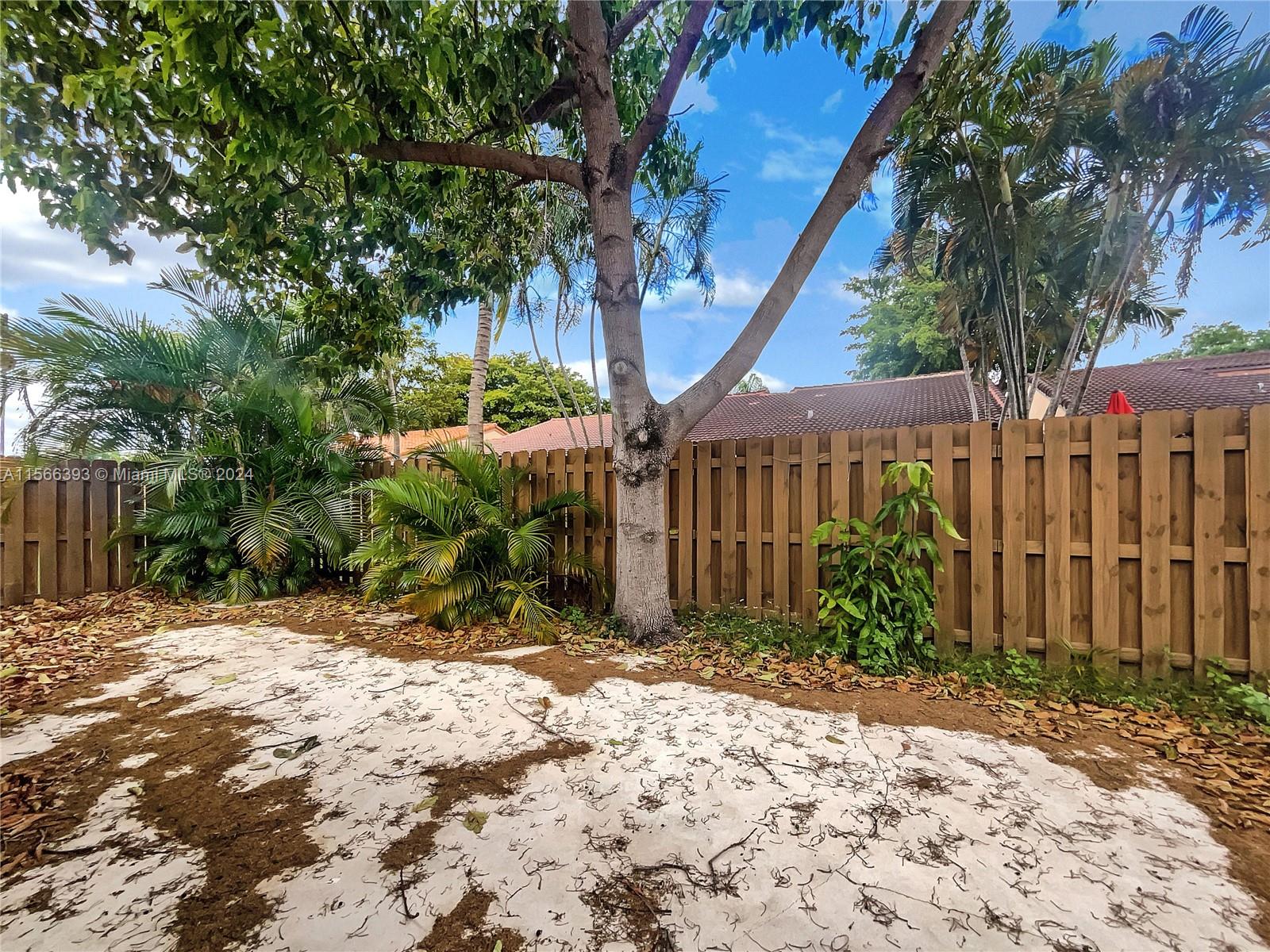 6649 NW 176th Ter, Hialeah, Florida 33015, 3 Bedrooms Bedrooms, ,2 BathroomsBathrooms,Residential,For Sale,6649 NW 176th Ter,A11566393