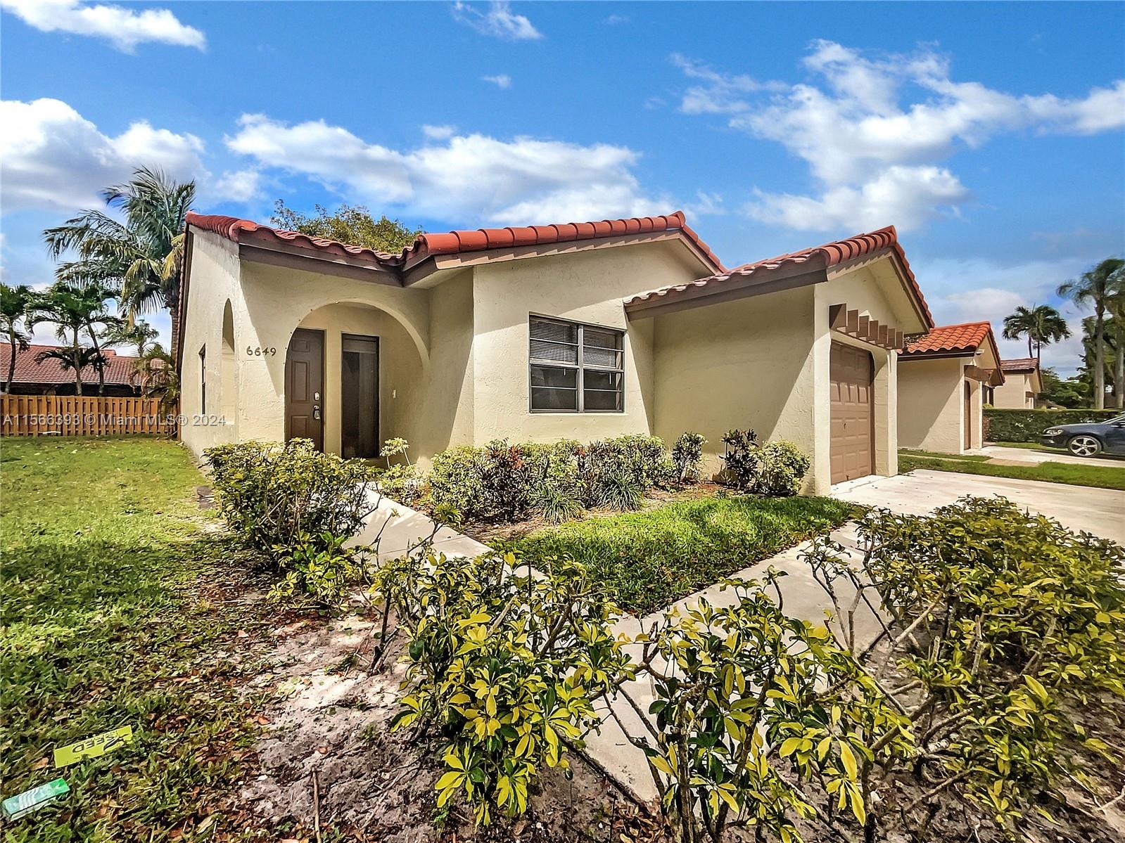 6649 NW 176th Ter, Hialeah, Florida 33015, 3 Bedrooms Bedrooms, ,2 BathroomsBathrooms,Residential,For Sale,6649 NW 176th Ter,A11566393