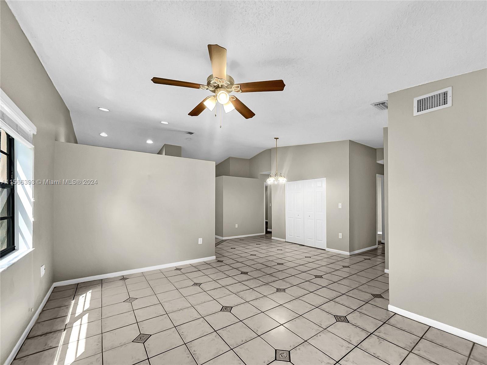 6649 NW 176th Ter, Hialeah, Florida 33015, 3 Bedrooms Bedrooms, ,2 BathroomsBathrooms,Residential,For Sale,6649 NW 176th Ter,A11566393