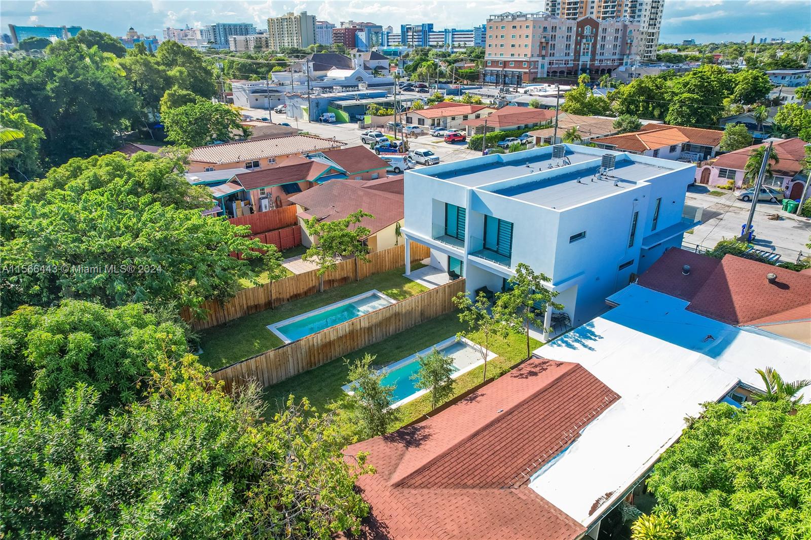 3174 SW 23rd Ter 3174, Miami, Florida 33145, 3 Bedrooms Bedrooms, ,2 BathroomsBathrooms,Residential,For Sale,3174 SW 23rd Ter 3174,A11566443
