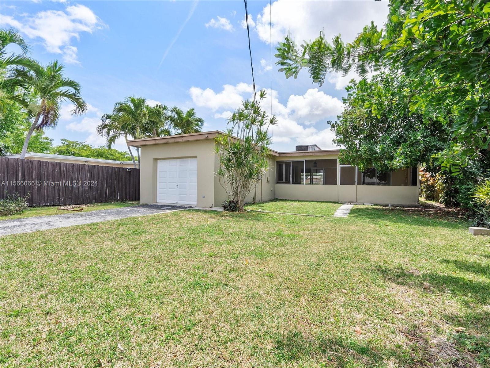 4319 Harrison St, Hollywood, Florida 33021, 3 Bedrooms Bedrooms, ,2 BathroomsBathrooms,Residential,For Sale,4319 Harrison St,A11566066