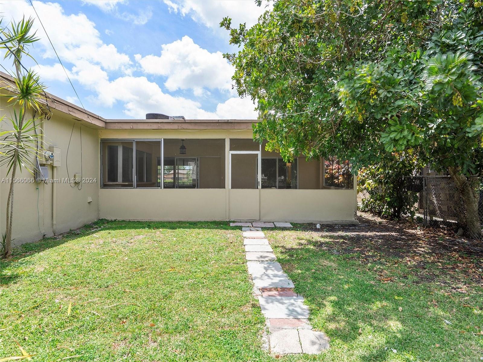 4319 Harrison St, Hollywood, Florida 33021, 3 Bedrooms Bedrooms, ,2 BathroomsBathrooms,Residential,For Sale,4319 Harrison St,A11566066