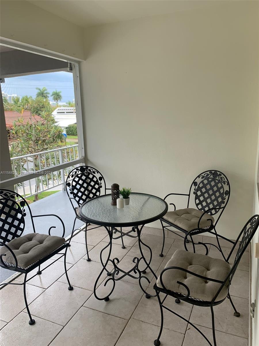 300 Layne Blvd 208, Hallandale Beach, Florida 33009, 1 Bedroom Bedrooms, ,1 BathroomBathrooms,Residentiallease,For Rent,300 Layne Blvd 208,A11566219