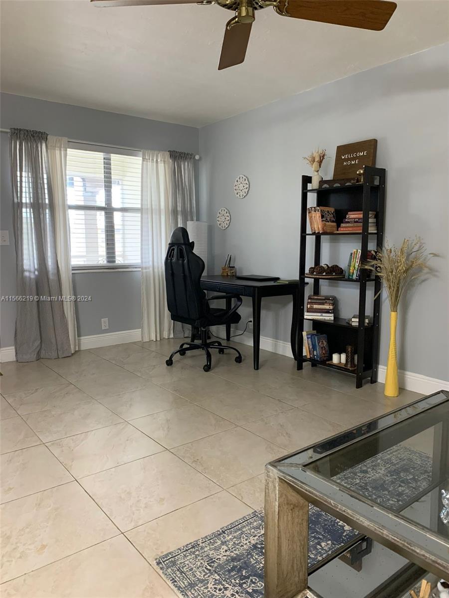 300 Layne Blvd 208, Hallandale Beach, Florida 33009, 1 Bedroom Bedrooms, ,1 BathroomBathrooms,Residentiallease,For Rent,300 Layne Blvd 208,A11566219