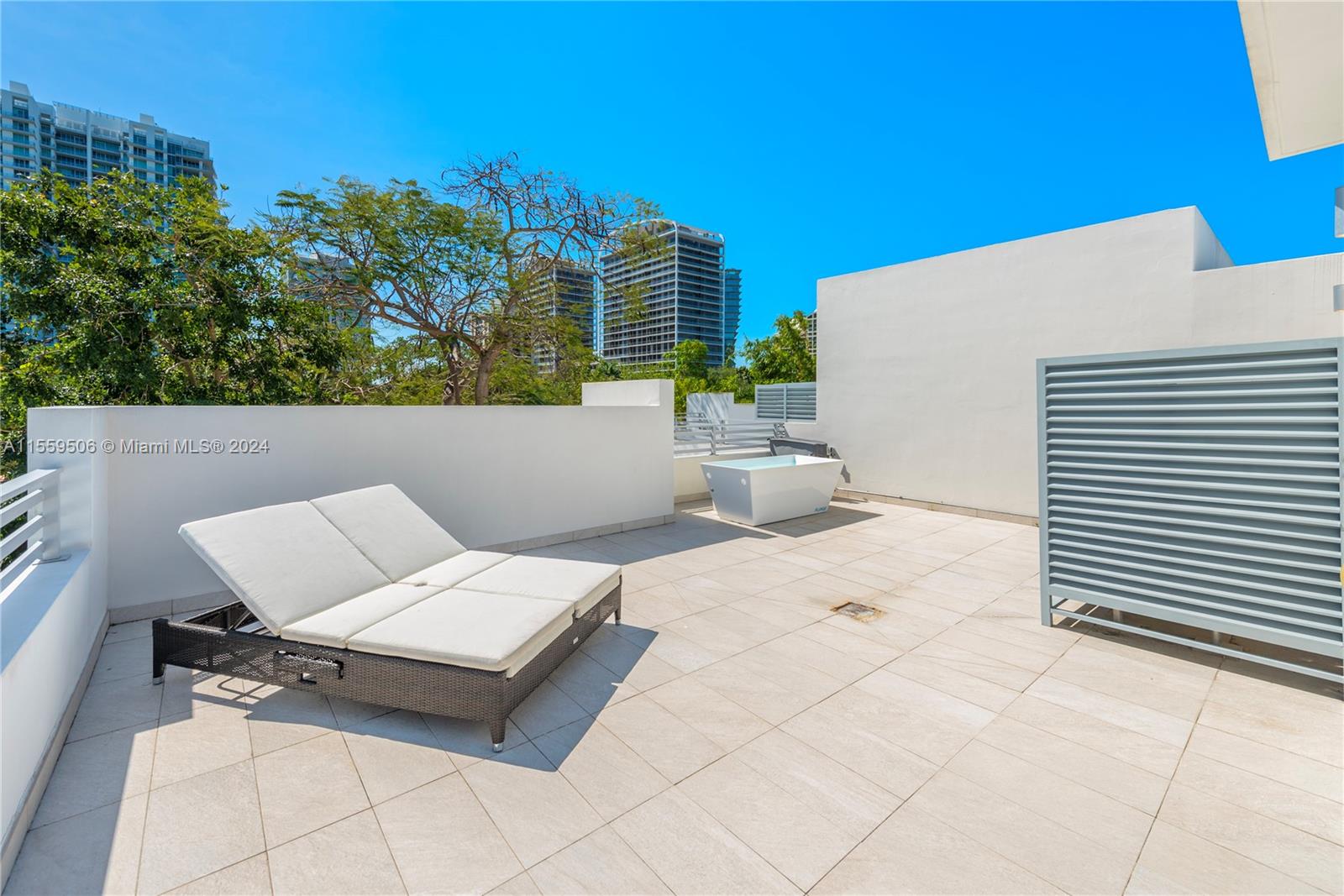 2618 Trapp Ave A, Miami, Florida 33133, 3 Bedrooms Bedrooms, ,3 BathroomsBathrooms,Residential,For Sale,2618 Trapp Ave A,A11559506