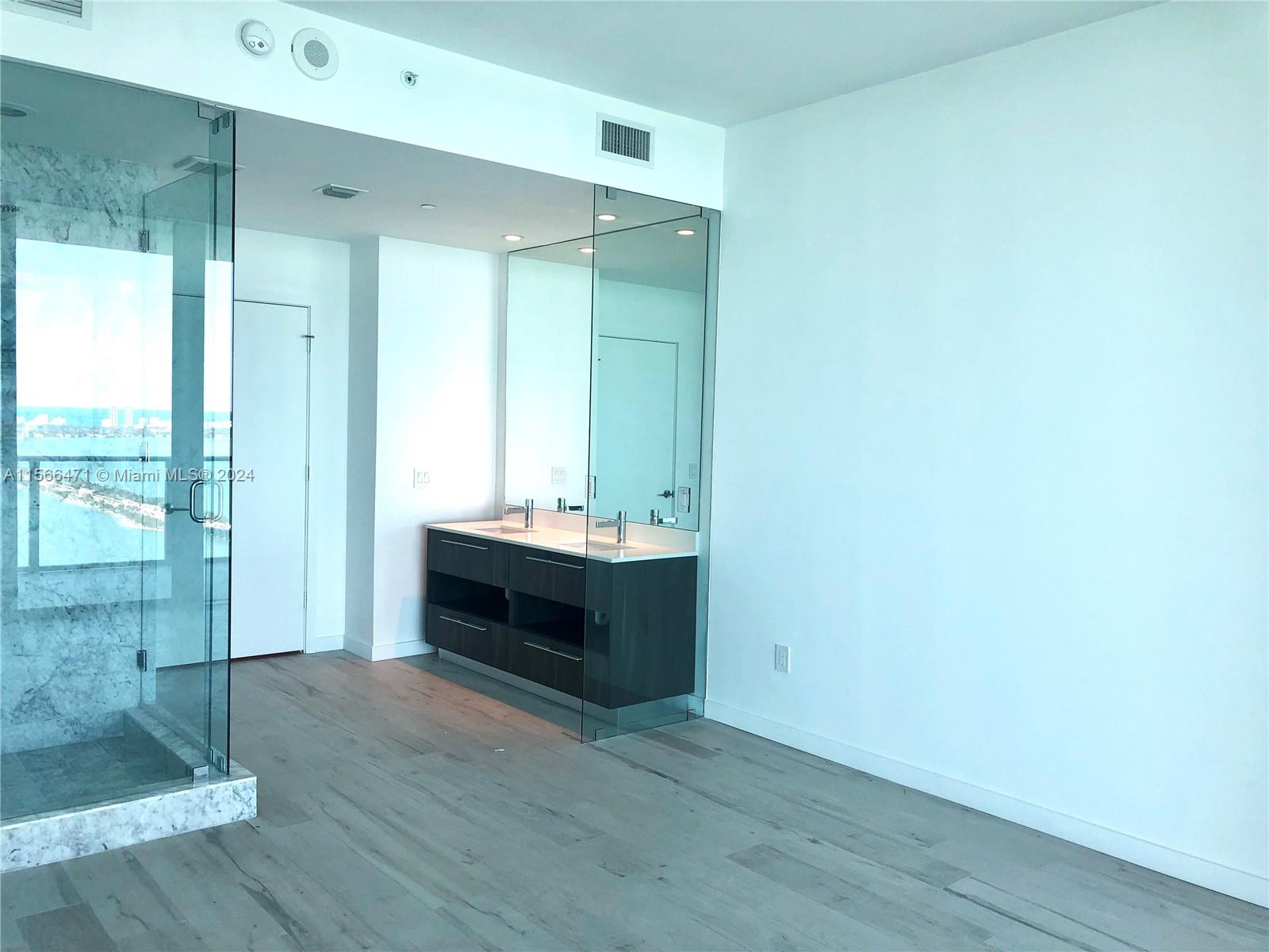 480 NE 31st St 4806, Miami, Florida 33137, 2 Bedrooms Bedrooms, ,2 BathroomsBathrooms,Residentiallease,For Rent,480 NE 31st St 4806,A11566471