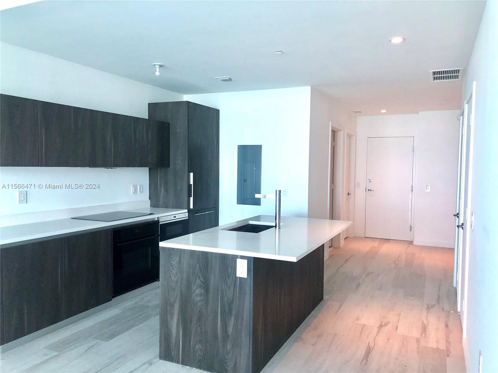 480 NE 31st St 4806, Miami, Florida 33137, 2 Bedrooms Bedrooms, ,2 BathroomsBathrooms,Residentiallease,For Rent,480 NE 31st St 4806,A11566471