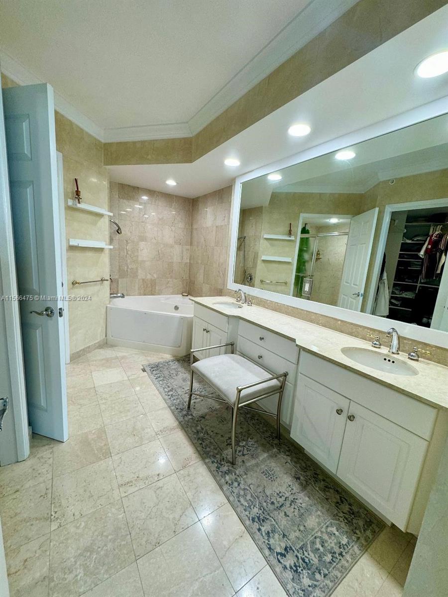 3370 Hidden Bay Dr 614, Aventura, Florida 33180, 2 Bedrooms Bedrooms, ,2 BathroomsBathrooms,Residentiallease,For Rent,3370 Hidden Bay Dr 614,A11566475