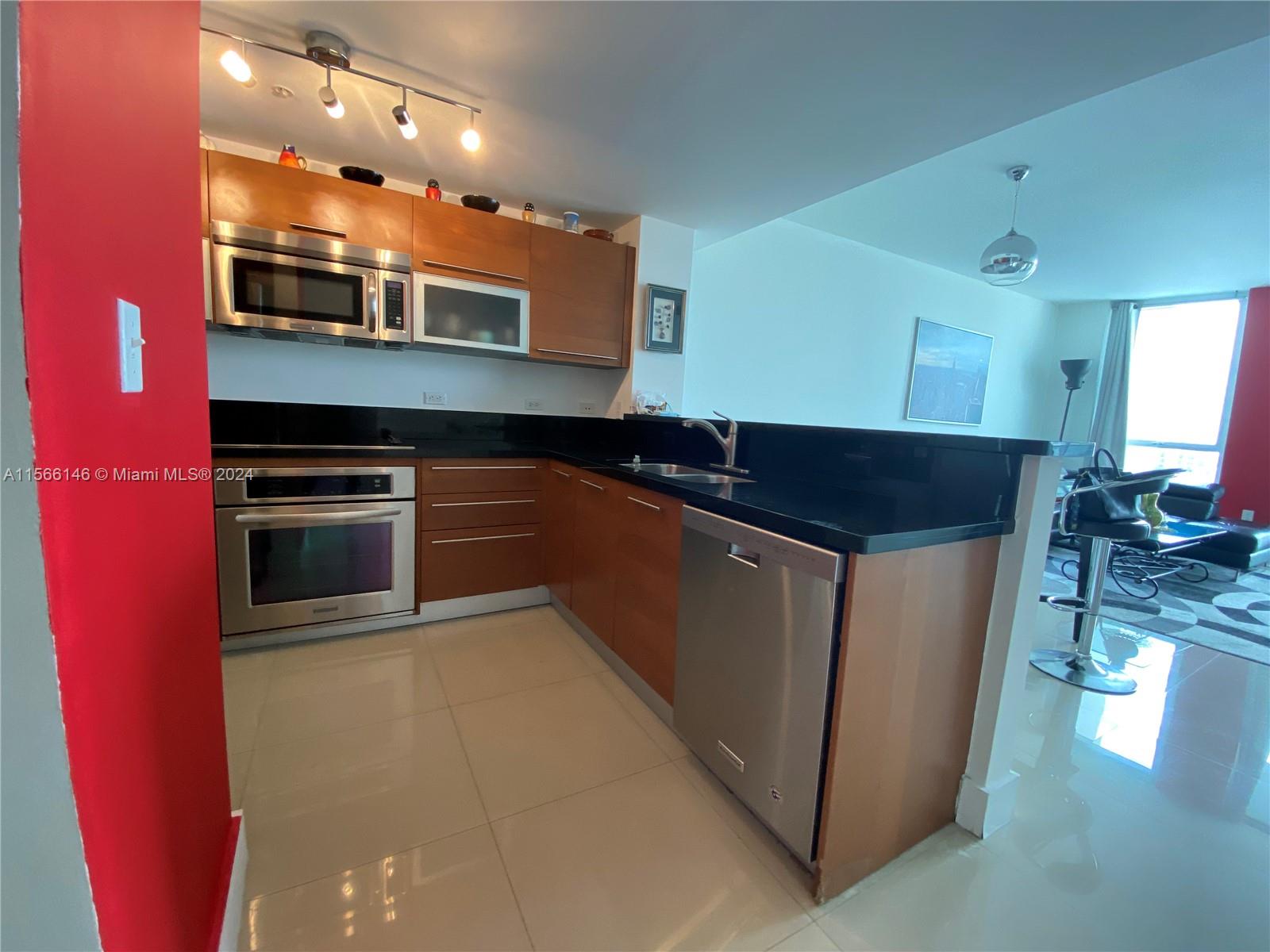 253 NE 2nd St 3306, Miami, Florida 33132, 1 Bedroom Bedrooms, ,1 BathroomBathrooms,Residentiallease,For Rent,253 NE 2nd St 3306,A11566146