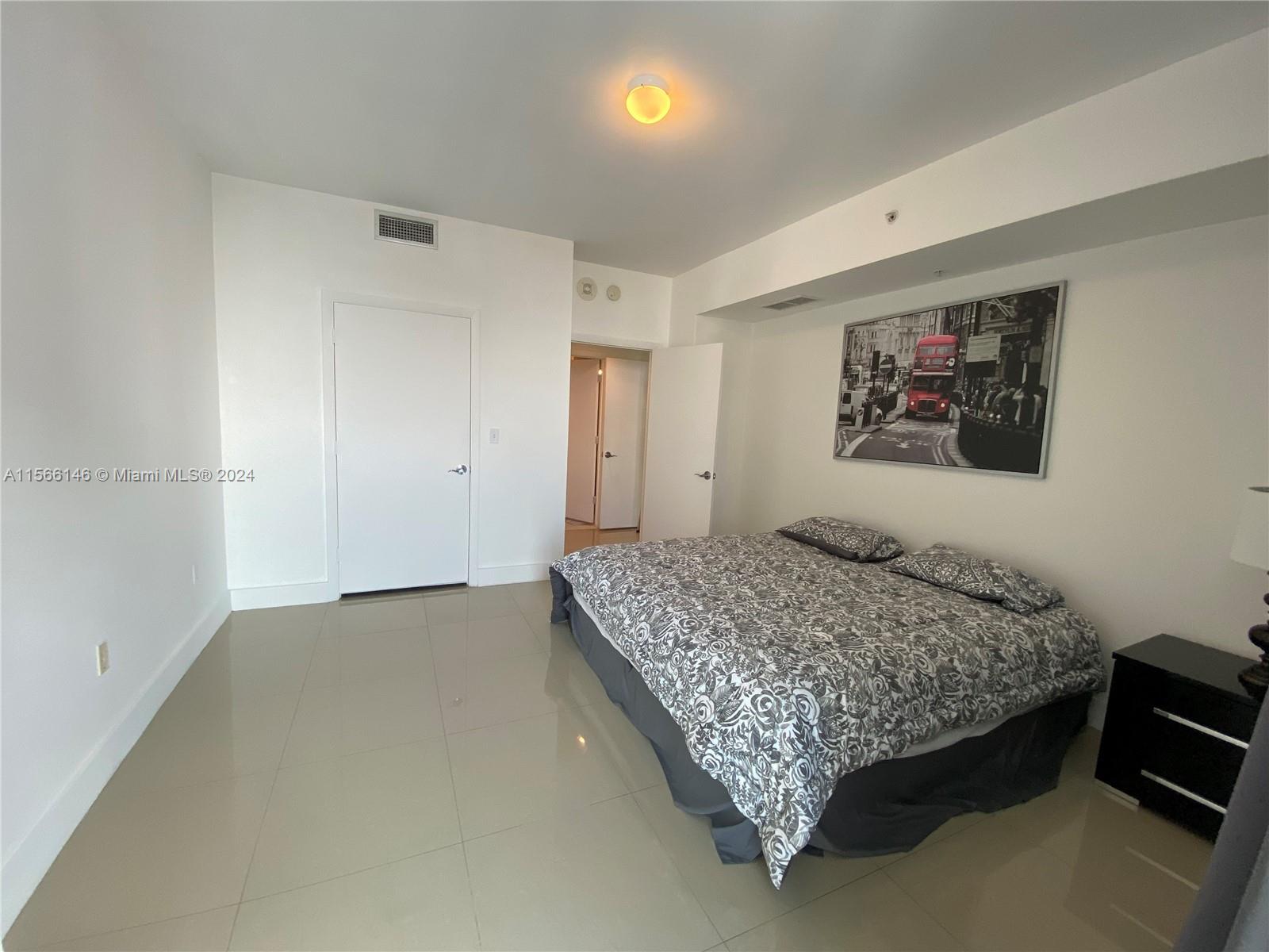 253 NE 2nd St 3306, Miami, Florida 33132, 1 Bedroom Bedrooms, ,1 BathroomBathrooms,Residentiallease,For Rent,253 NE 2nd St 3306,A11566146