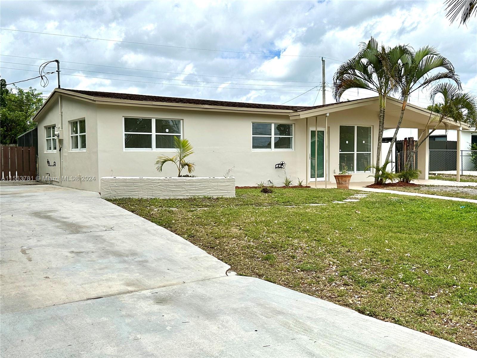1320 N 67th Ter  For Sale A11563781, FL