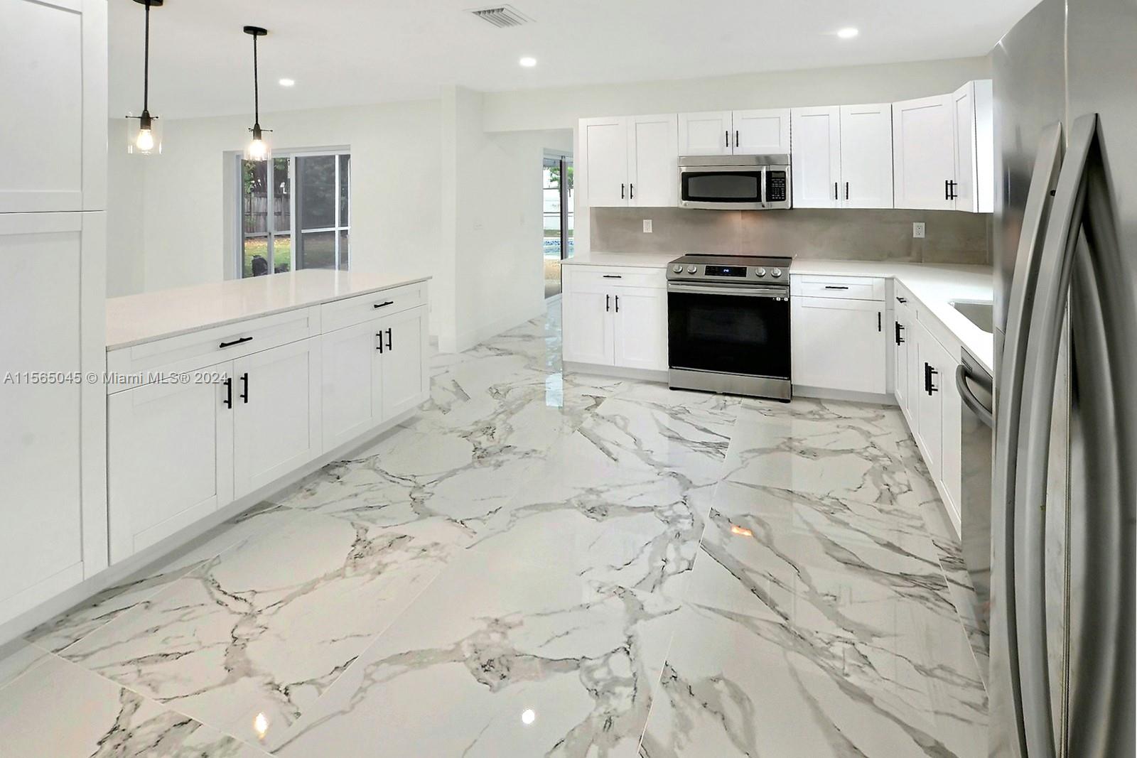 5410 Fillmore St, Hollywood, Florida 33021, 3 Bedrooms Bedrooms, ,2 BathroomsBathrooms,Residentiallease,For Rent,5410 Fillmore St,A11565045