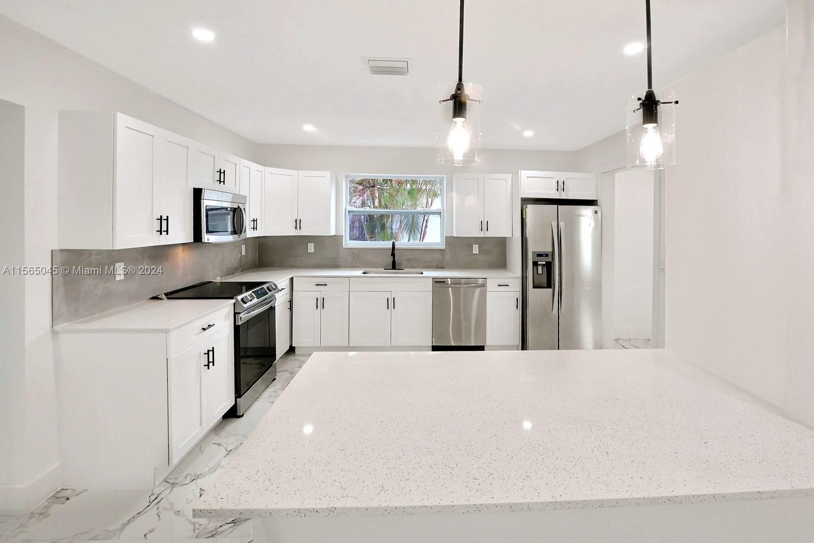 5410 Fillmore St, Hollywood, Florida 33021, 3 Bedrooms Bedrooms, ,2 BathroomsBathrooms,Residentiallease,For Rent,5410 Fillmore St,A11565045