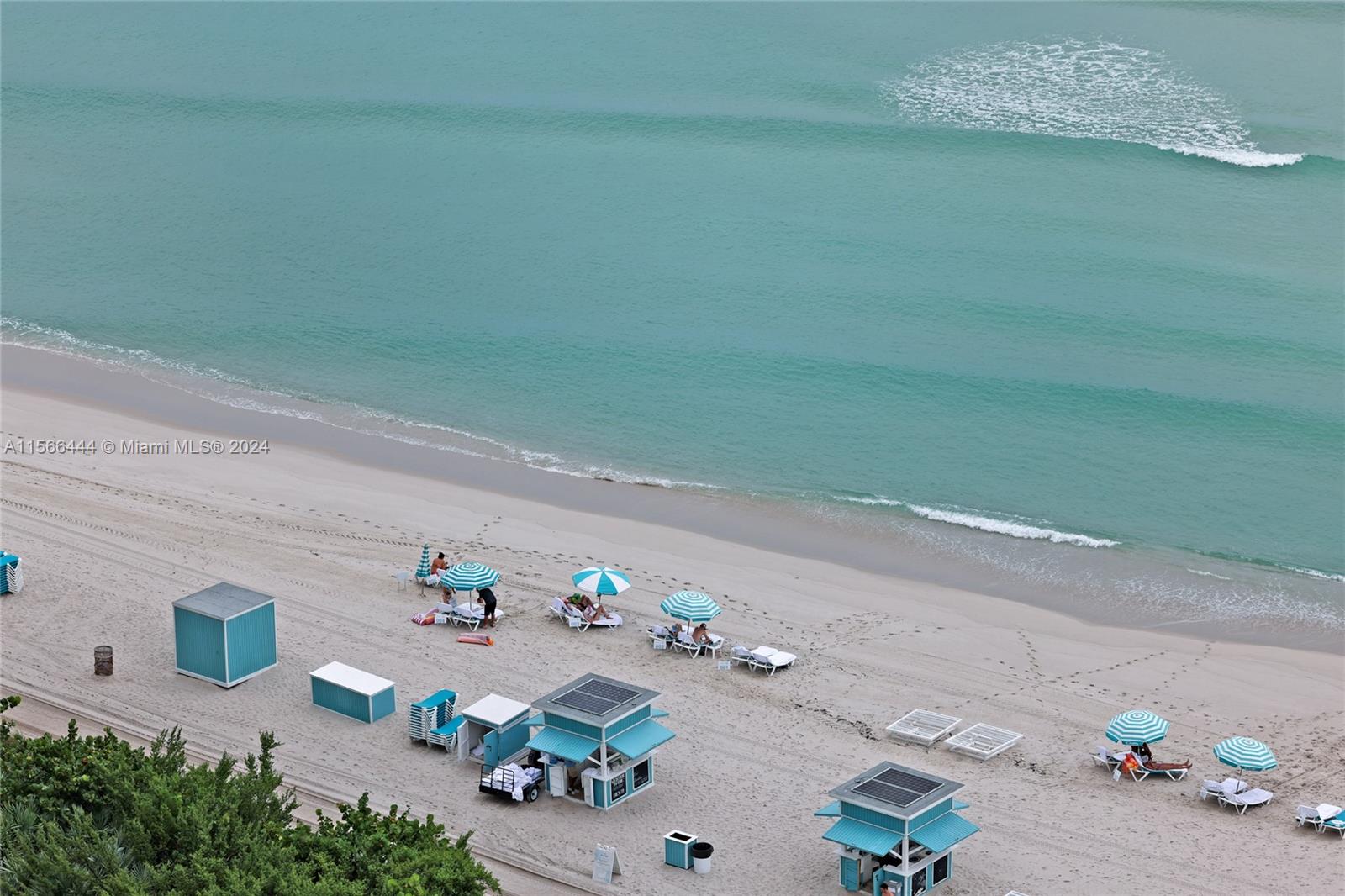 6799 Collins Ave 1704, Miami Beach, Florida 33141, 2 Bedrooms Bedrooms, ,2 BathroomsBathrooms,Residentiallease,For Rent,6799 Collins Ave 1704,A11566444