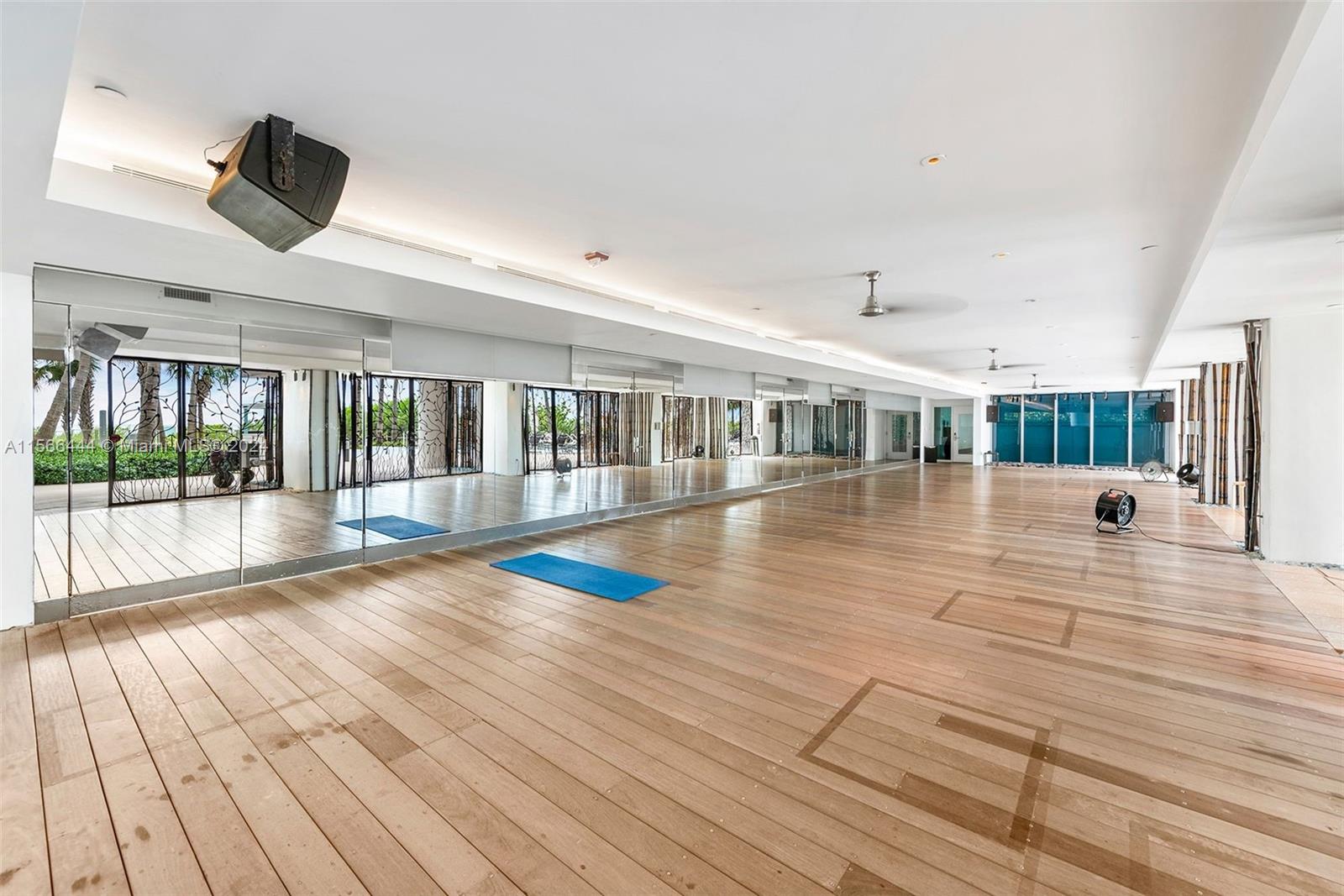 6799 Collins Ave 1704, Miami Beach, Florida 33141, 2 Bedrooms Bedrooms, ,2 BathroomsBathrooms,Residentiallease,For Rent,6799 Collins Ave 1704,A11566444