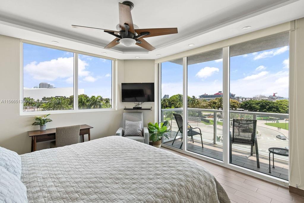 244 Biscayne Blvd 402, Miami, Florida 33132, 2 Bedrooms Bedrooms, ,2 BathroomsBathrooms,Residentiallease,For Rent,244 Biscayne Blvd 402,A11566513