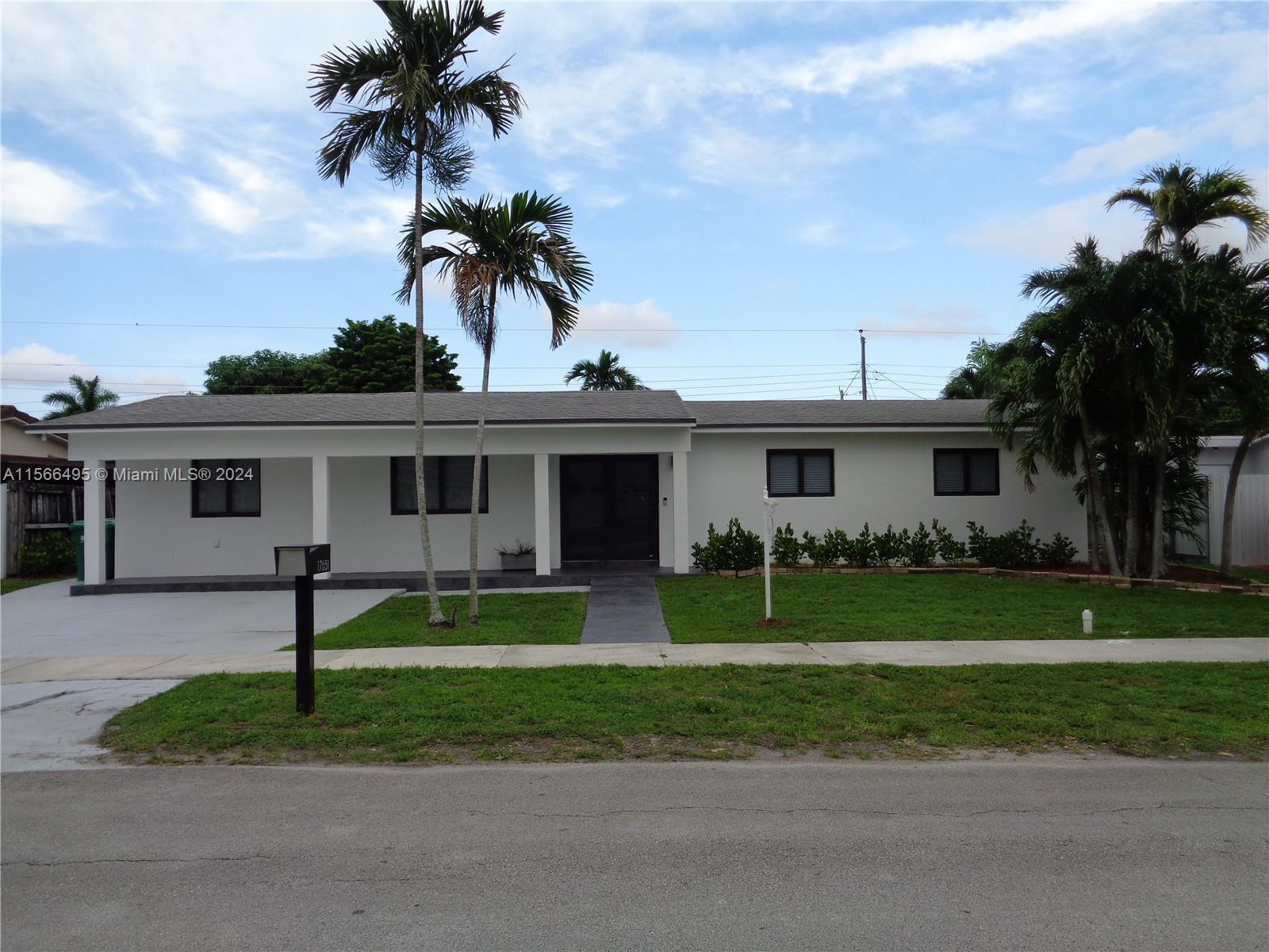 17651 NW 82nd Ct, Hialeah, Florida 33015, 4 Bedrooms Bedrooms, ,3 BathroomsBathrooms,Residentiallease,For Rent,17651 NW 82nd Ct,A11566495