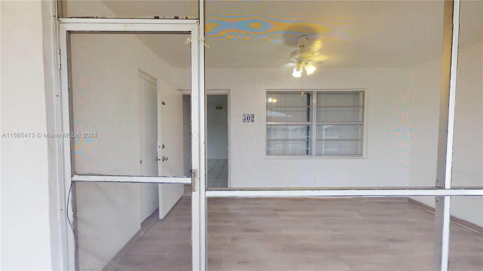 580 Egret Dr 302, Hallandale Beach, Florida 33009, 2 Bedrooms Bedrooms, ,2 BathroomsBathrooms,Residentiallease,For Rent,580 Egret Dr 302,A11565413