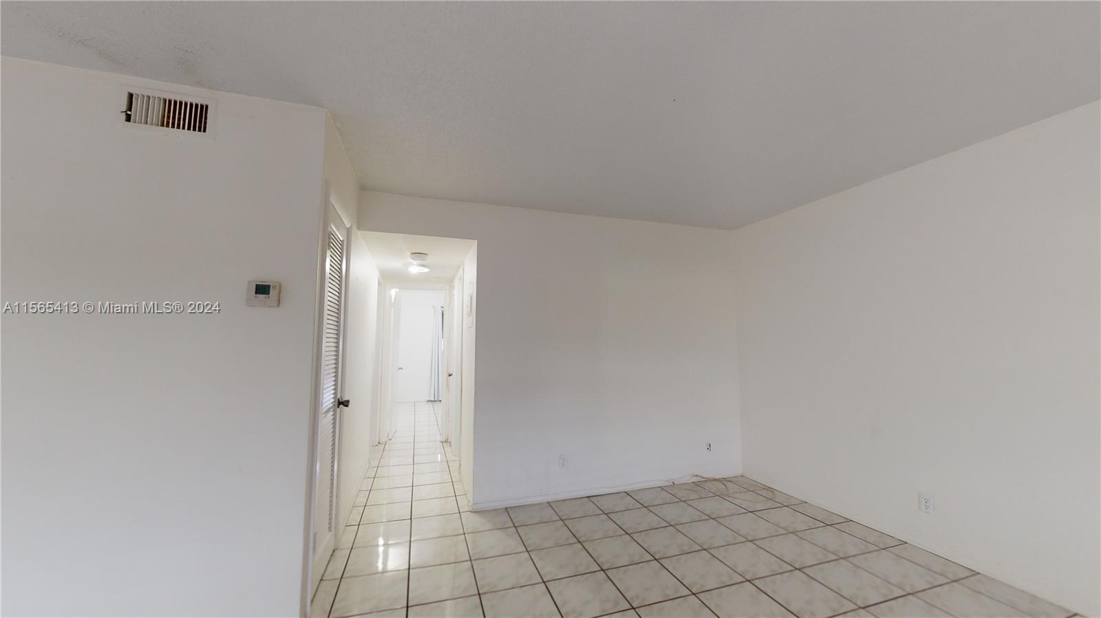 580 Egret Dr 302, Hallandale Beach, Florida 33009, 2 Bedrooms Bedrooms, ,2 BathroomsBathrooms,Residentiallease,For Rent,580 Egret Dr 302,A11565413
