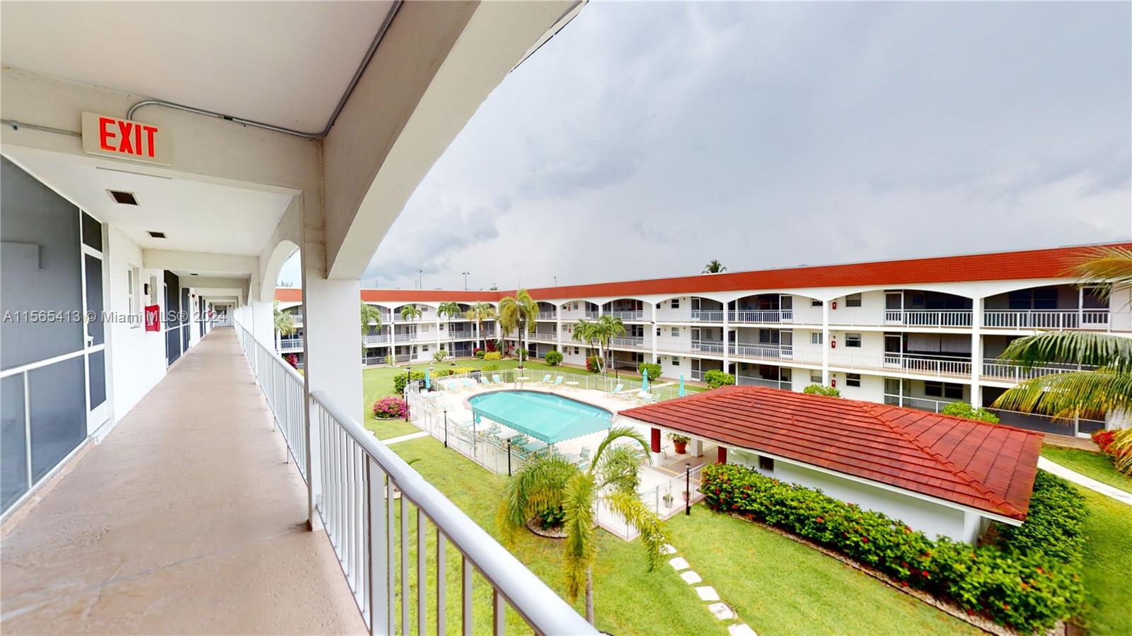 580 Egret Dr 302, Hallandale Beach, Florida 33009, 2 Bedrooms Bedrooms, ,2 BathroomsBathrooms,Residentiallease,For Rent,580 Egret Dr 302,A11565413