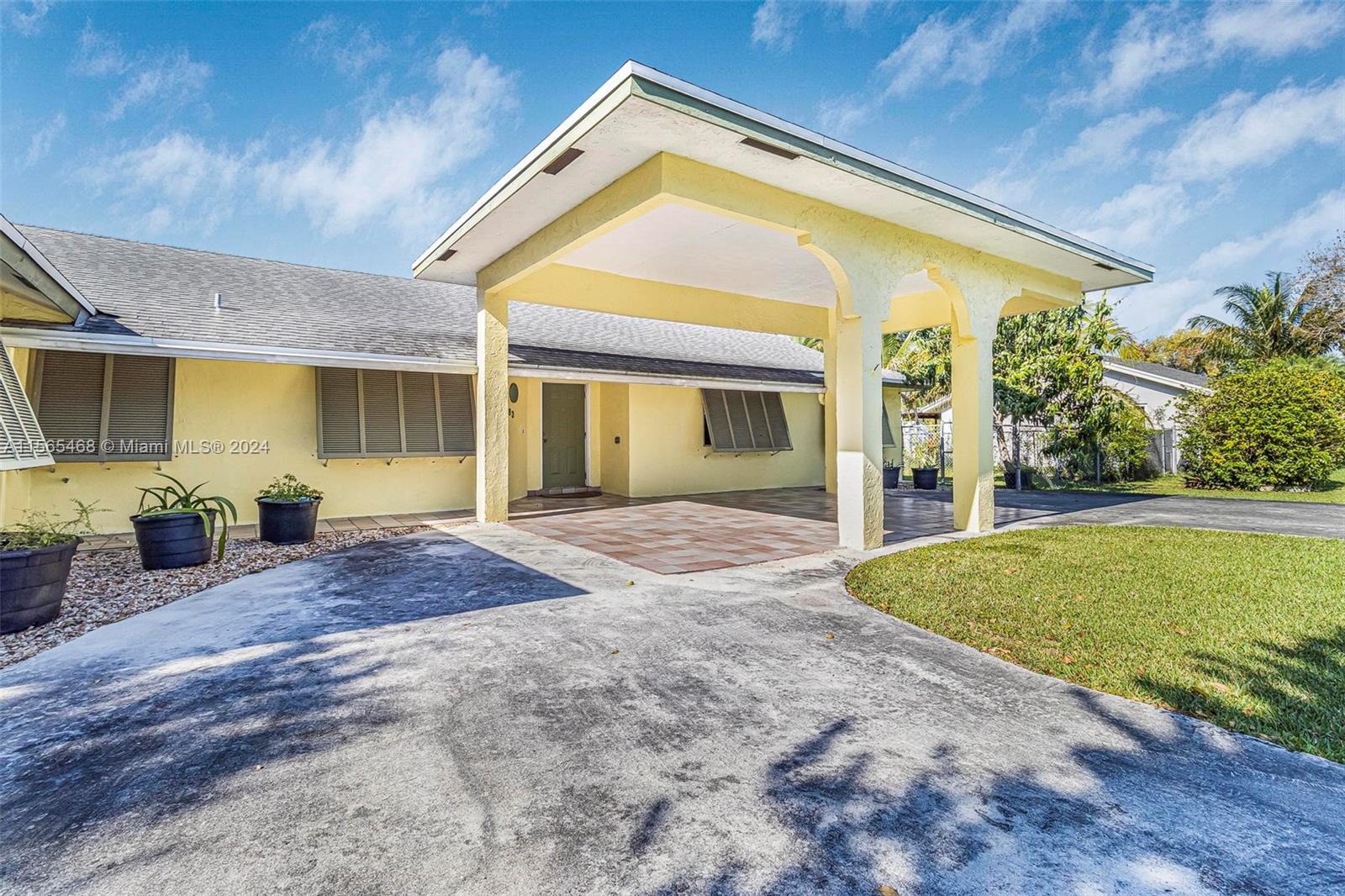 16283 SW 284th St, Homestead, Florida 33033, 4 Bedrooms Bedrooms, ,2 BathroomsBathrooms,Residential,For Sale,16283 SW 284th St,A11565468