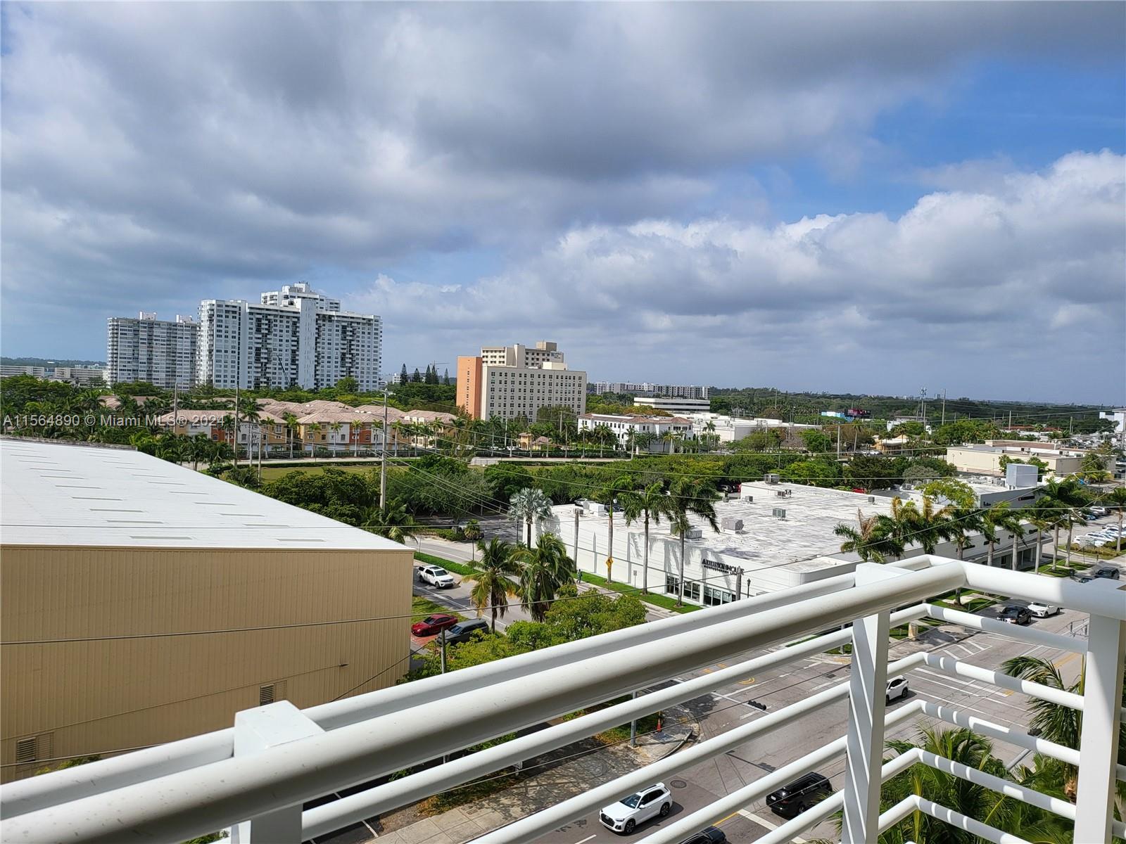 18800 NE 29th Ave 816, Aventura, Florida 33180, 2 Bedrooms Bedrooms, ,2 BathroomsBathrooms,Residential,For Sale,18800 NE 29th Ave 816,A11564890
