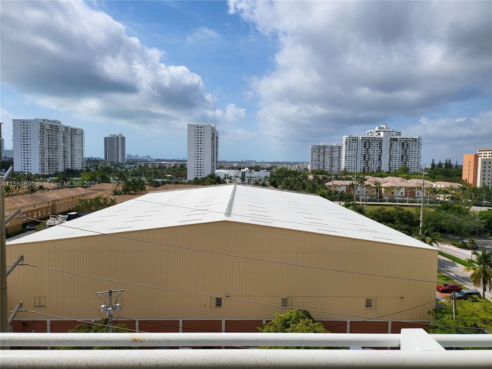 18800 NE 29th Ave 816, Aventura, Florida 33180, 2 Bedrooms Bedrooms, ,2 BathroomsBathrooms,Residential,For Sale,18800 NE 29th Ave 816,A11564890