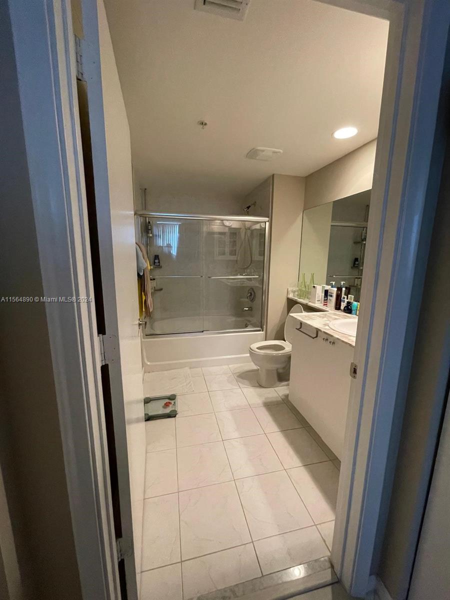 18800 NE 29th Ave 816, Aventura, Florida 33180, 2 Bedrooms Bedrooms, ,2 BathroomsBathrooms,Residential,For Sale,18800 NE 29th Ave 816,A11564890