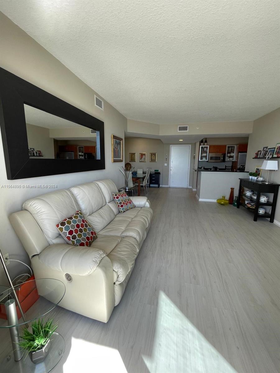 18800 NE 29th Ave 816, Aventura, Florida 33180, 2 Bedrooms Bedrooms, ,2 BathroomsBathrooms,Residential,For Sale,18800 NE 29th Ave 816,A11564890