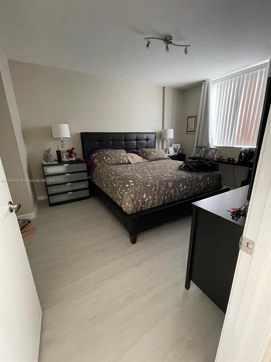 18800 NE 29th Ave 816, Aventura, Florida 33180, 2 Bedrooms Bedrooms, ,2 BathroomsBathrooms,Residential,For Sale,18800 NE 29th Ave 816,A11564890