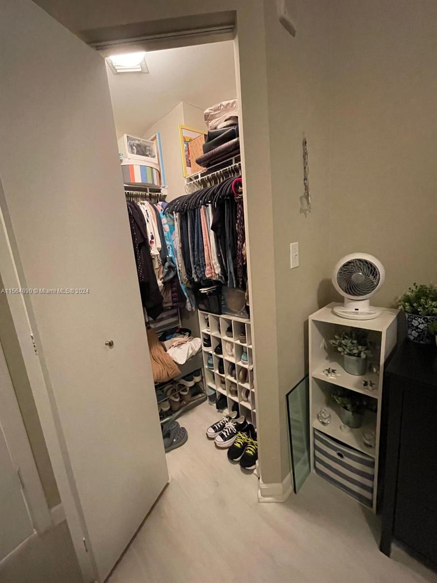 18800 NE 29th Ave 816, Aventura, Florida 33180, 2 Bedrooms Bedrooms, ,2 BathroomsBathrooms,Residential,For Sale,18800 NE 29th Ave 816,A11564890