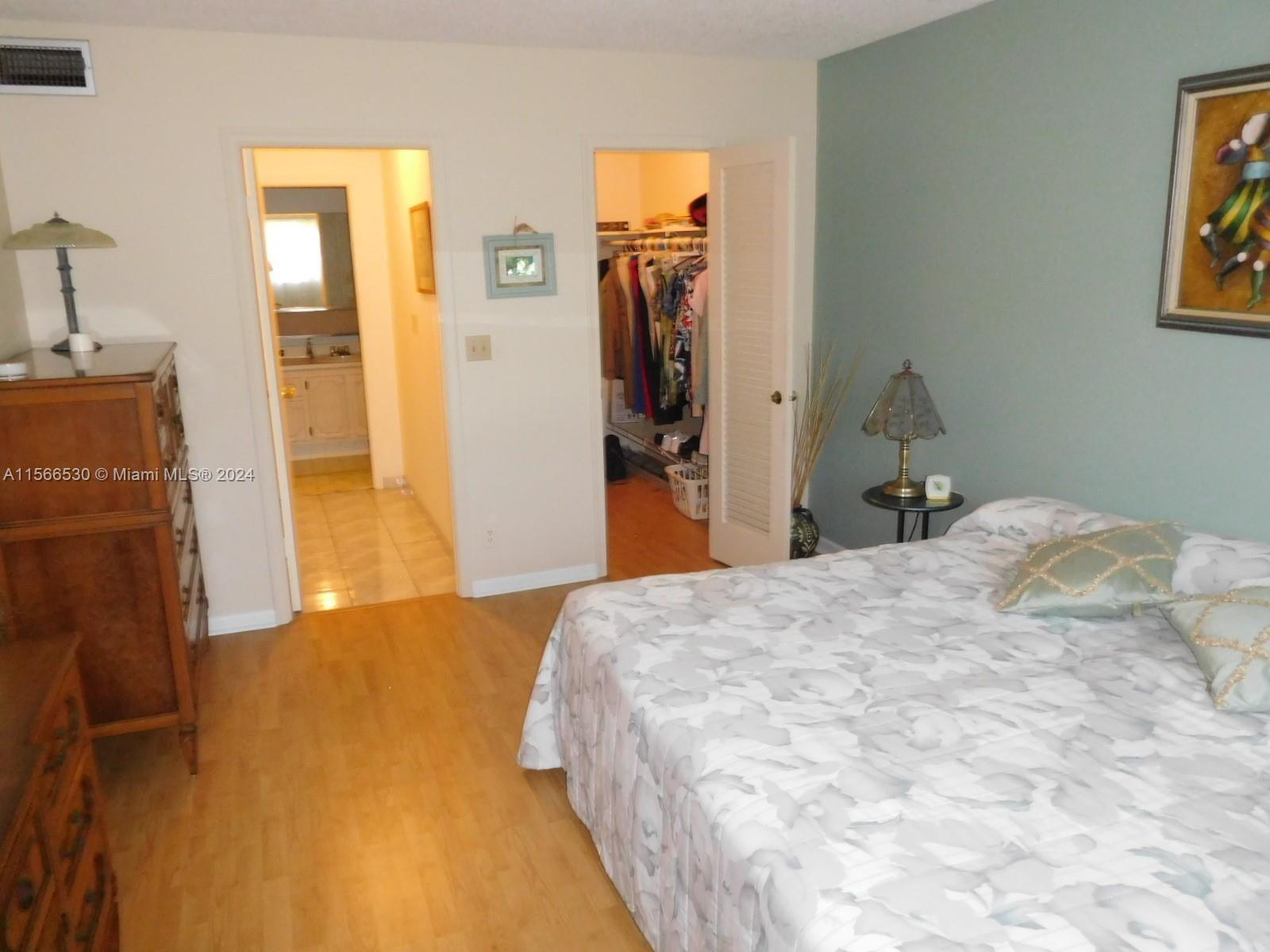 319 NE 14th Ave 505, Hallandale Beach, Florida 33009, 1 Bedroom Bedrooms, ,1 BathroomBathrooms,Residential,For Sale,319 NE 14th Ave 505,A11566530