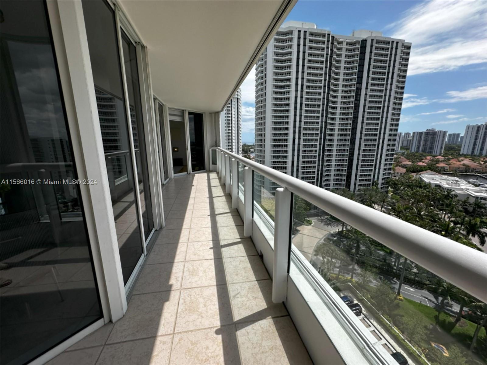 21205 Yacht Club Dr 1507, Aventura, Florida 33180, 2 Bedrooms Bedrooms, ,2 BathroomsBathrooms,Residential,For Sale,21205 Yacht Club Dr 1507,A11566016