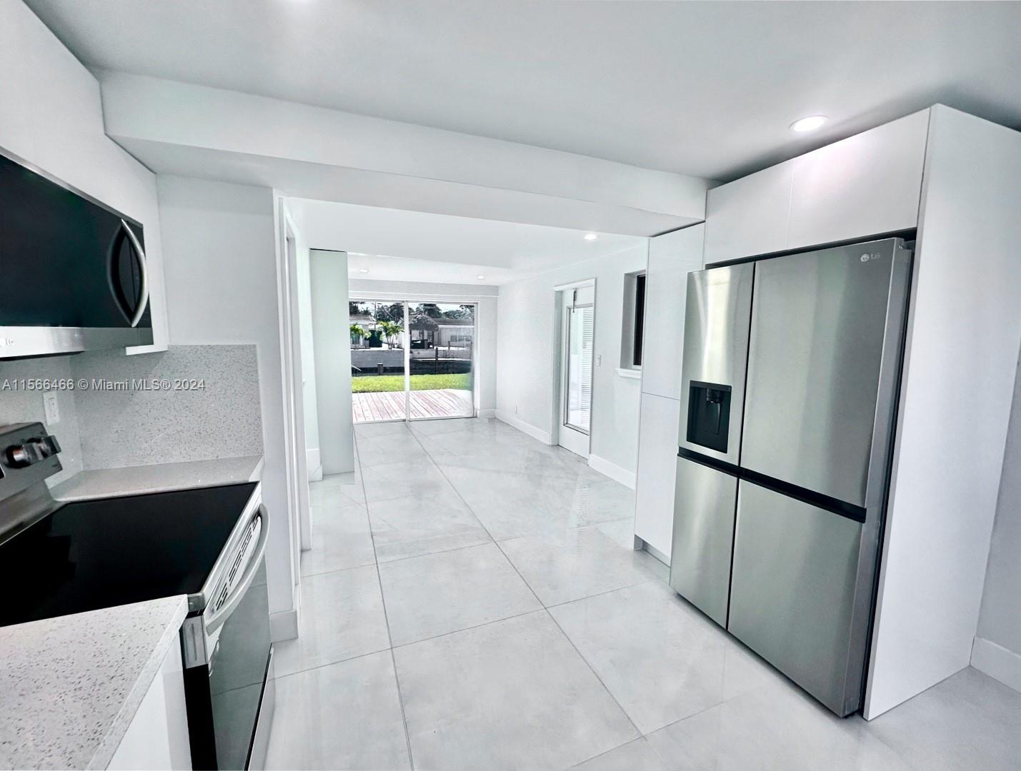 2426 Key Largo Ln, Fort Lauderdale, Florida 33312, 3 Bedrooms Bedrooms, ,2 BathroomsBathrooms,Residential,For Sale,2426 Key Largo Ln,A11566466