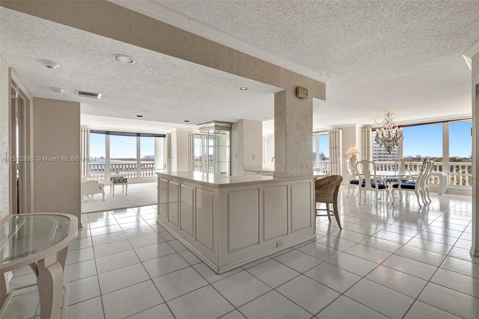 Bar in the center of the living space, with views everywhere