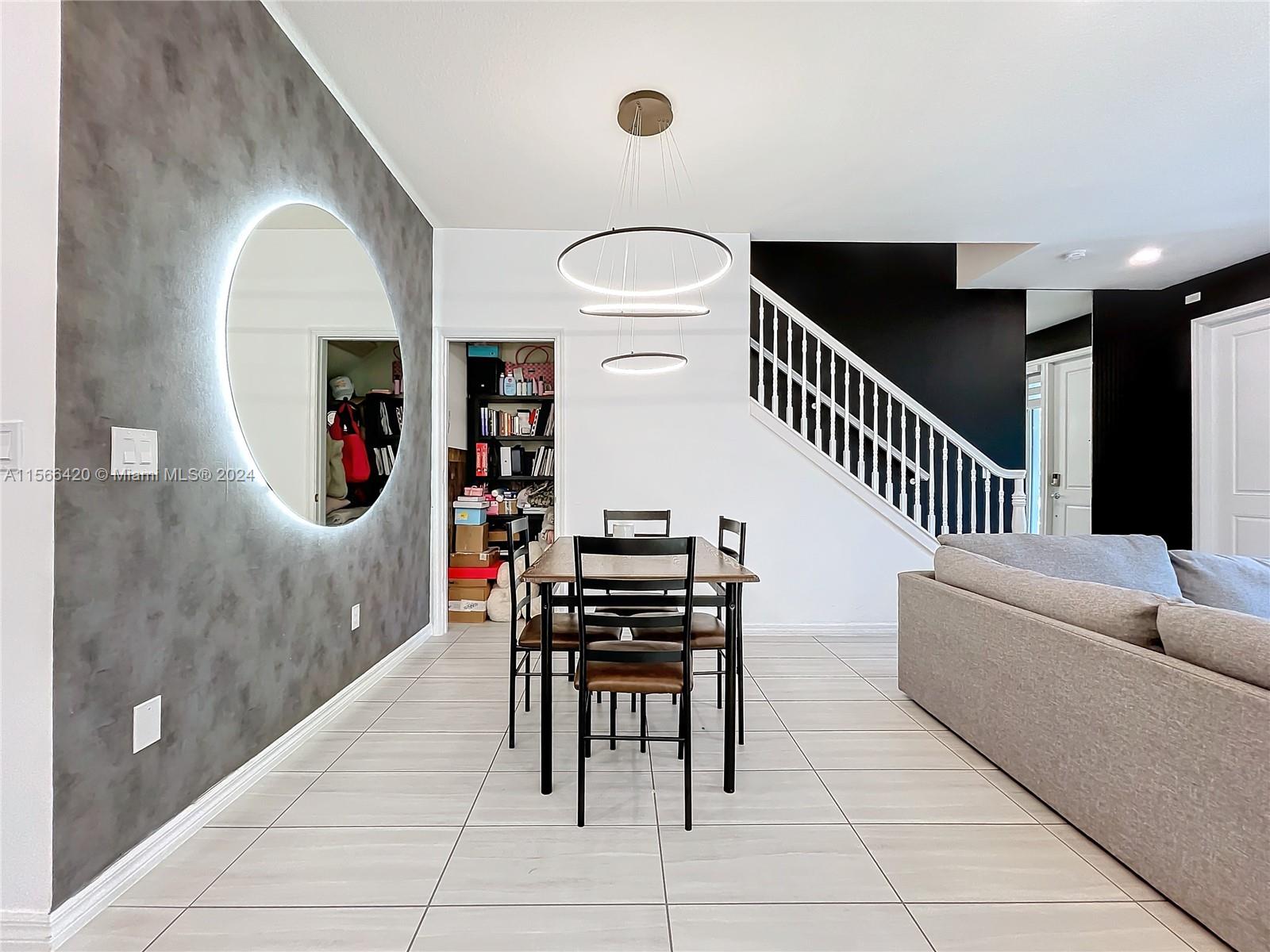 5040 Eucalyptus Dr 2, Hollywood, Florida 33021, 3 Bedrooms Bedrooms, ,2 BathroomsBathrooms,Residentiallease,For Rent,5040 Eucalyptus Dr 2,A11566420