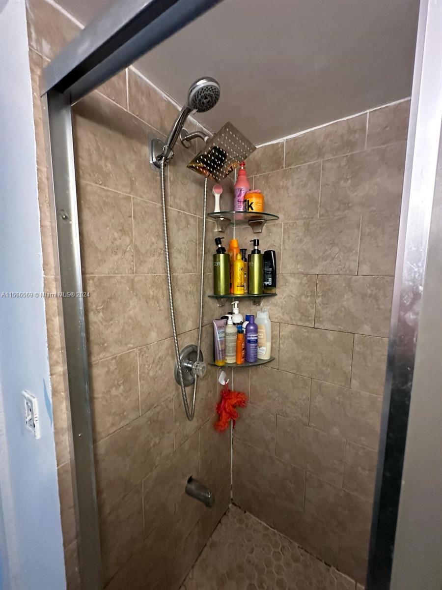 Miami, Florida 33135, 3 Bedrooms Bedrooms, ,2 BathroomsBathrooms,Residential,For Sale,A11566569