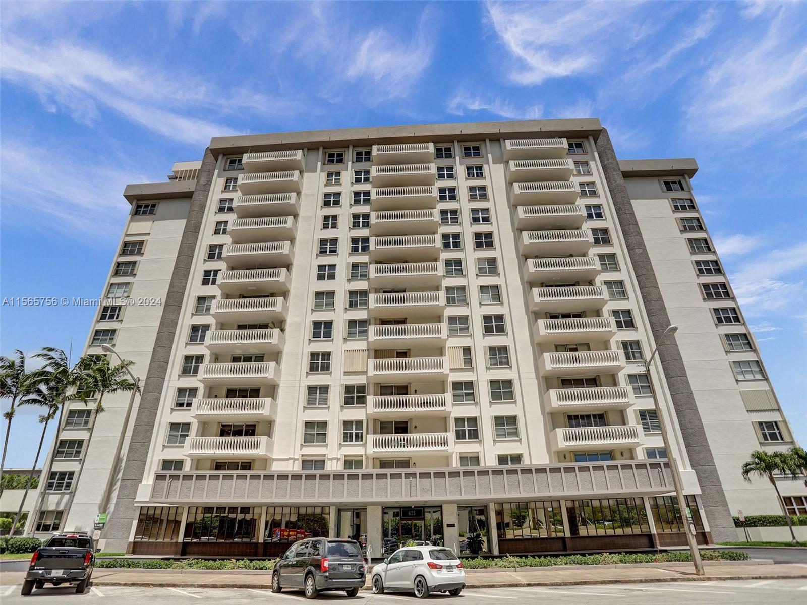 Welcome to luxury living in the heart of Coral Gables! This stunning 6th-floor corner unit boasts 1400 square feet of updated living space. One of the largest units in the building. An abundance of natural light, with a spacious open floor plan.  2 bedrooms and 2 bathrooms, along with customized walk-in closets. 2 spots (one covered & other has room for 2 cars), The unit also comes with extra storage. Located within walking distance to Miracle Mile, the main shopping area in Coral Gables, as well as steps away from theaters and many restaurants. Residents benefit from the free minibus transportation provided by Coral Gables, making it easy to explore all that the area has to offer.
The building has a range of amenities, including a pool and a jacuzzi. With 24-hour concierge service.