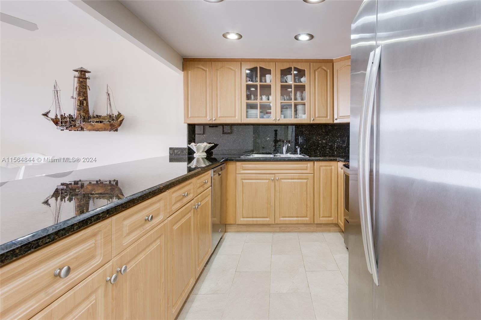 2500 Parkview Dr 503, Hallandale Beach, Florida 33009, 1 Bedroom Bedrooms, ,1 BathroomBathrooms,Residential,For Sale,2500 Parkview Dr 503,A11564844