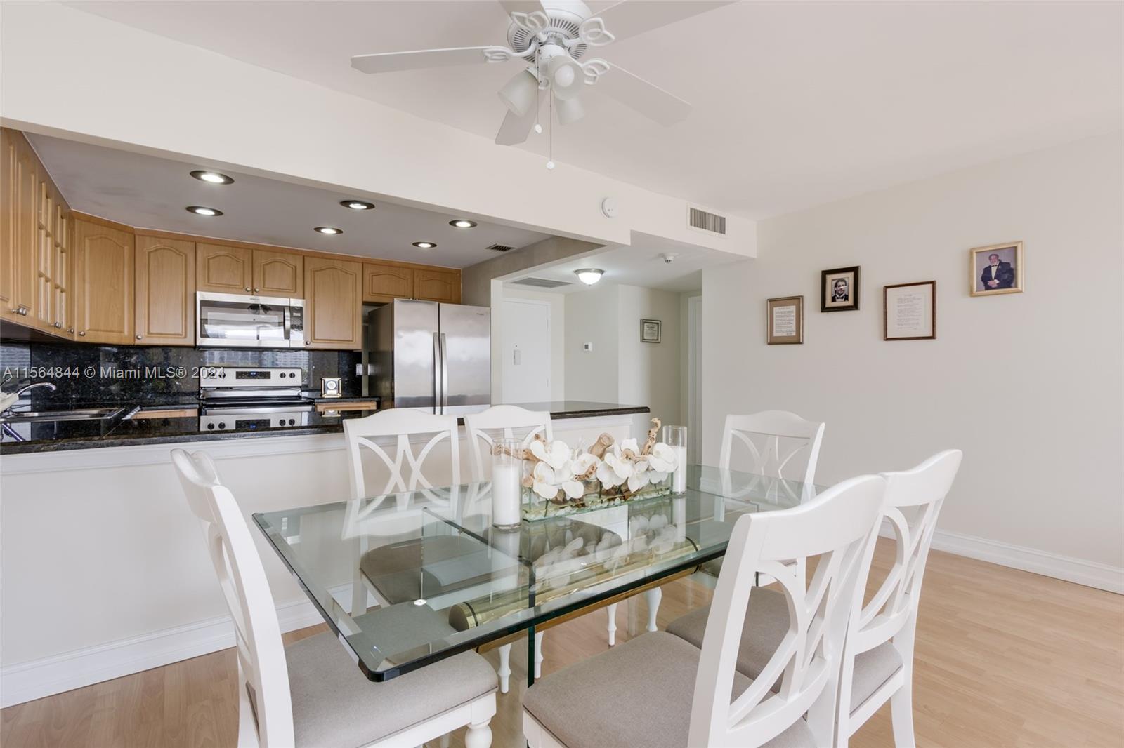 2500 Parkview Dr 503, Hallandale Beach, Florida 33009, 1 Bedroom Bedrooms, ,1 BathroomBathrooms,Residential,For Sale,2500 Parkview Dr 503,A11564844