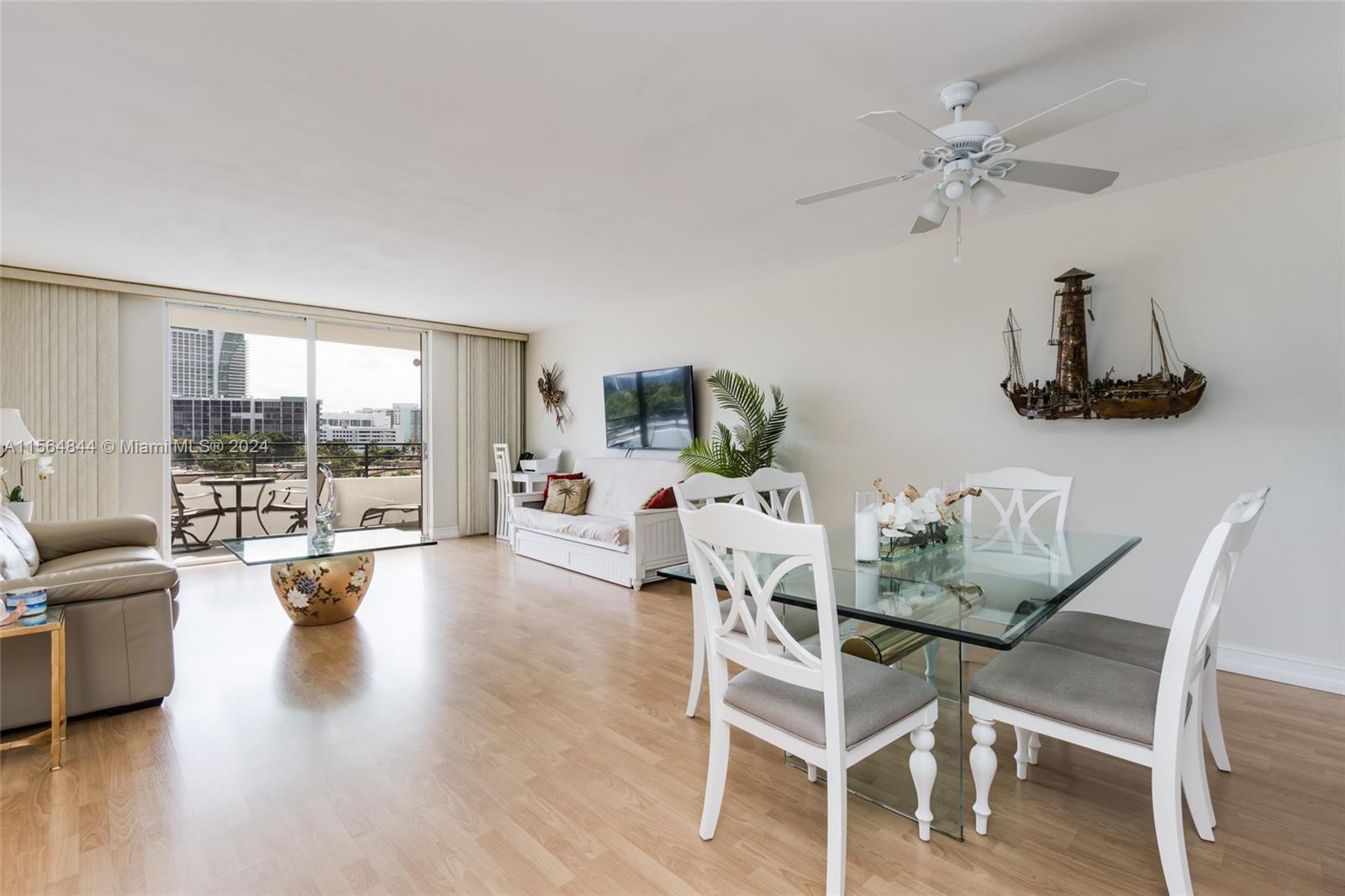 2500 Parkview Dr 503, Hallandale Beach, Florida 33009, 1 Bedroom Bedrooms, ,1 BathroomBathrooms,Residential,For Sale,2500 Parkview Dr 503,A11564844