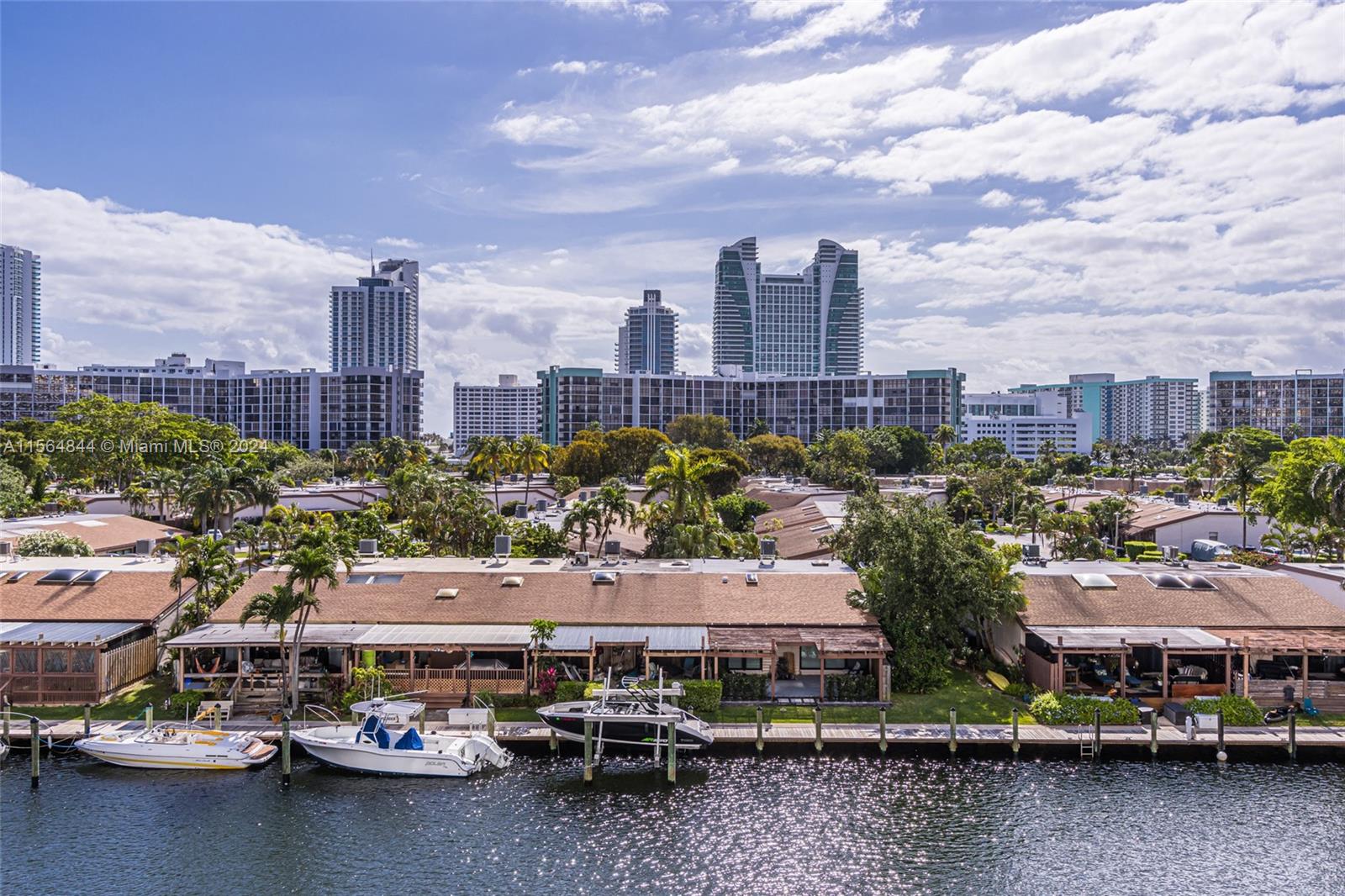 2500 Parkview Dr 503, Hallandale Beach, Florida 33009, 1 Bedroom Bedrooms, ,1 BathroomBathrooms,Residential,For Sale,2500 Parkview Dr 503,A11564844