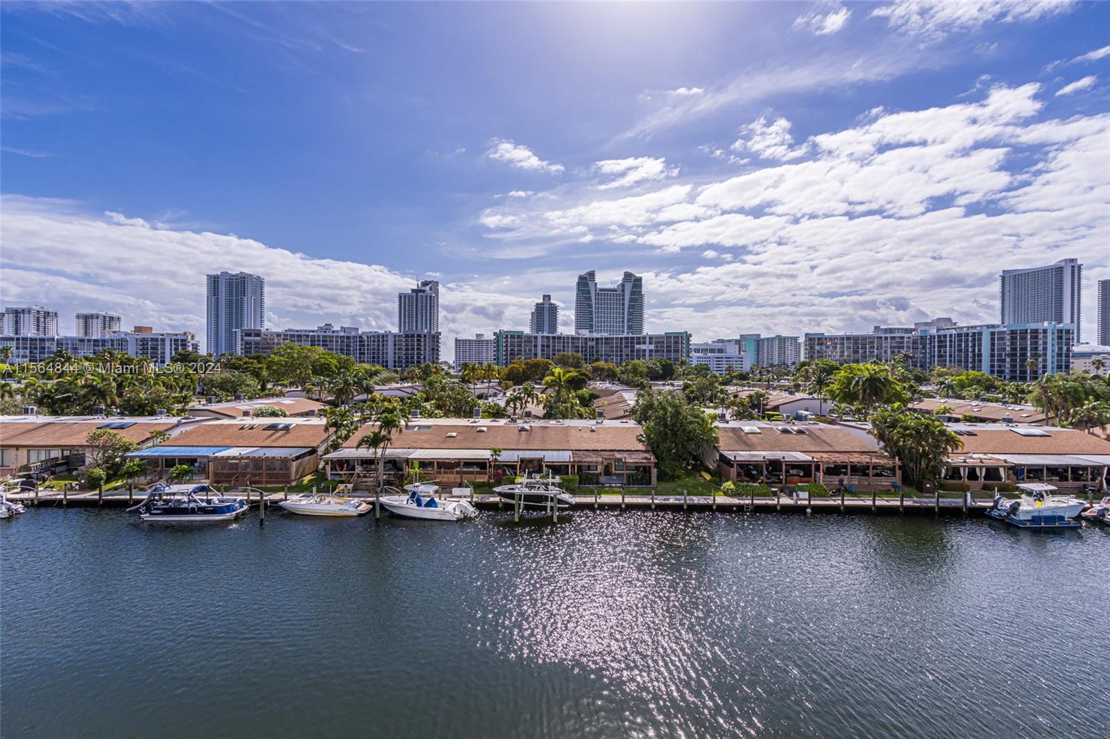 2500 Parkview Dr 503, Hallandale Beach, Florida 33009, 1 Bedroom Bedrooms, ,1 BathroomBathrooms,Residential,For Sale,2500 Parkview Dr 503,A11564844