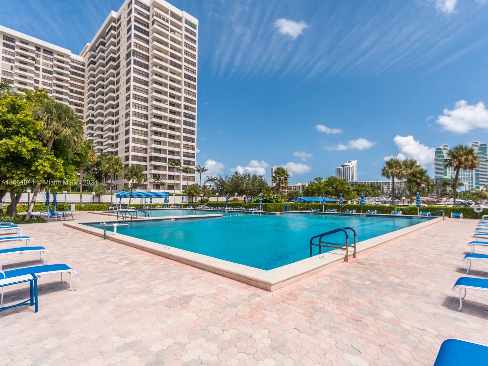 2500 Parkview Dr 503, Hallandale Beach, Florida 33009, 1 Bedroom Bedrooms, ,1 BathroomBathrooms,Residential,For Sale,2500 Parkview Dr 503,A11564844