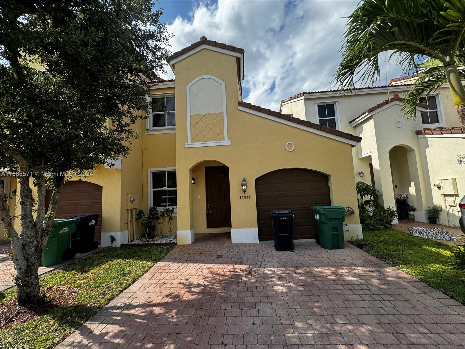 14941 SW 41st Ln, Miami, Florida 33185, 3 Bedrooms Bedrooms, ,3 BathroomsBathrooms,Residentiallease,For Rent,14941 SW 41st Ln,A11566571